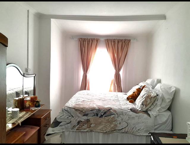 2 BEDROOM HOUSE FOR SALE IN AUSTERVILLE